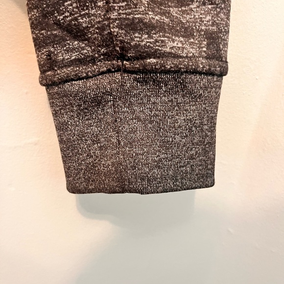 Marc Ecko - Men’s Medium - Fuzzy Black & Grey Hoodie - - Picture 8 of 16